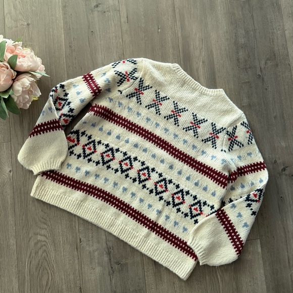 Old Navy Fair Isle White Winter Knit Chunky Sweater - Picture 4 of 6